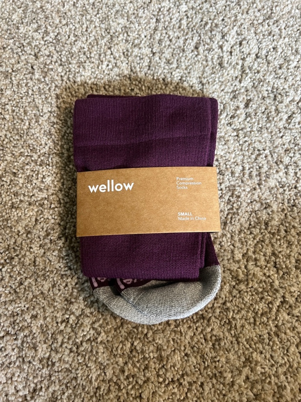 wellow Women's Premium Compression Socks in Plum